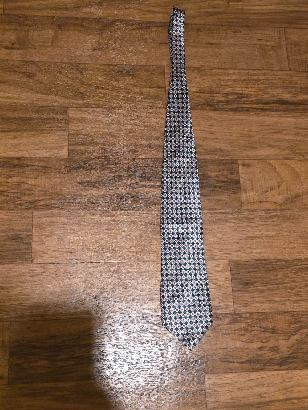 Classic Men's Geometric Silk Tie in Blue and White